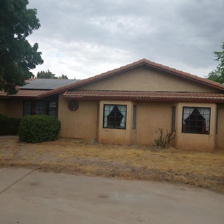 Lyons Lovely House Hesperia Exterior foto